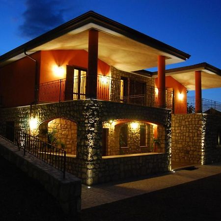 Pinus Rooms Benevento Esterno foto