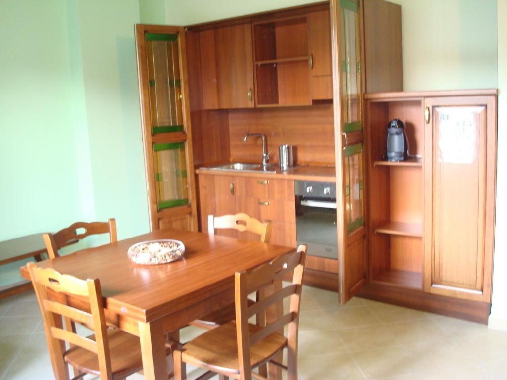 Pinus Rooms Benevento Camera foto