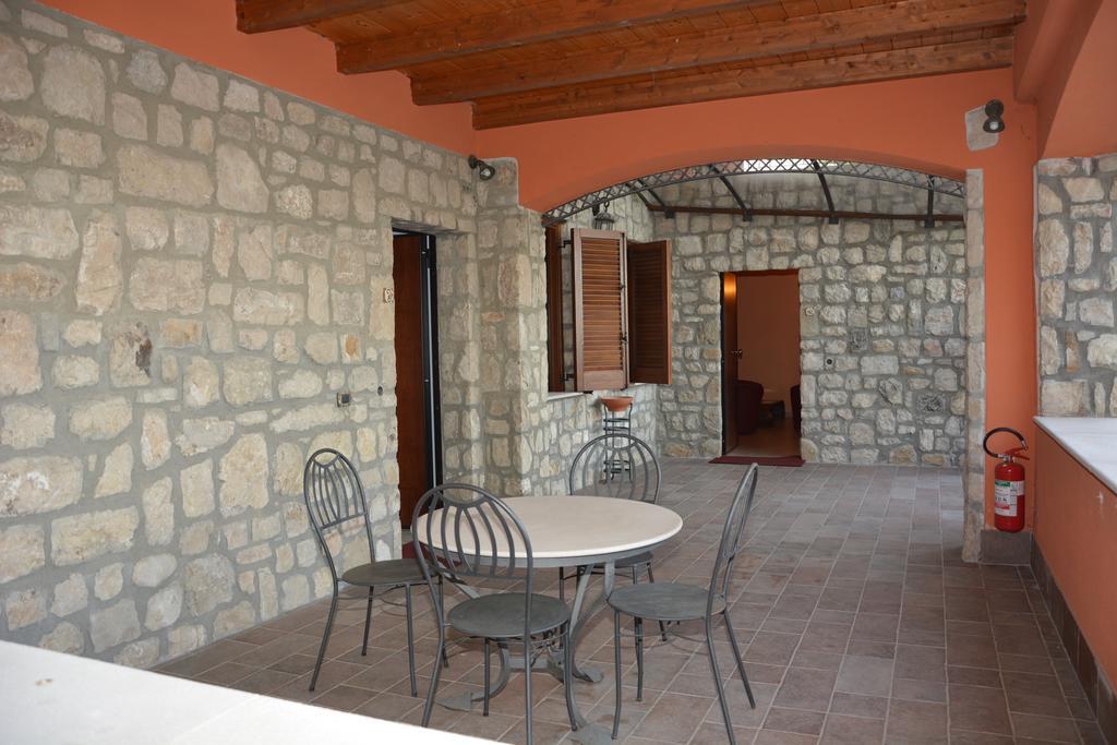 Pinus Rooms Benevento Esterno foto