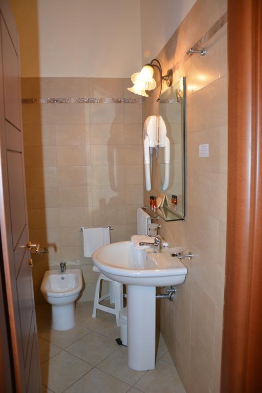 Pinus Rooms Benevento Esterno foto