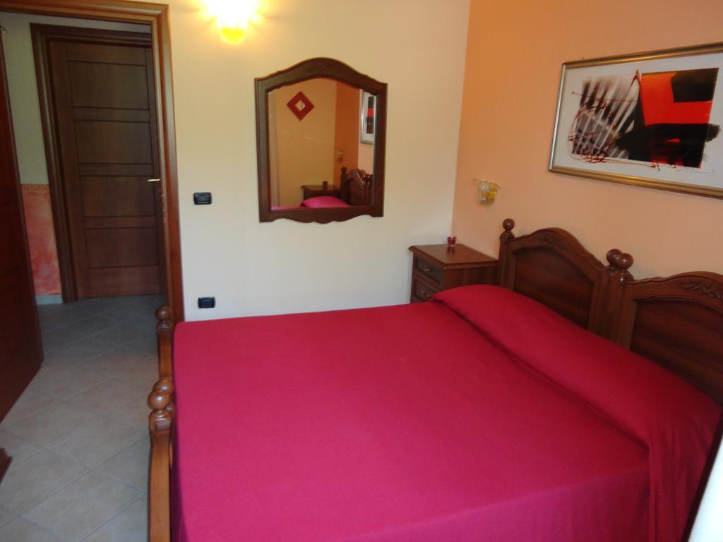 Pinus Rooms Benevento Camera foto