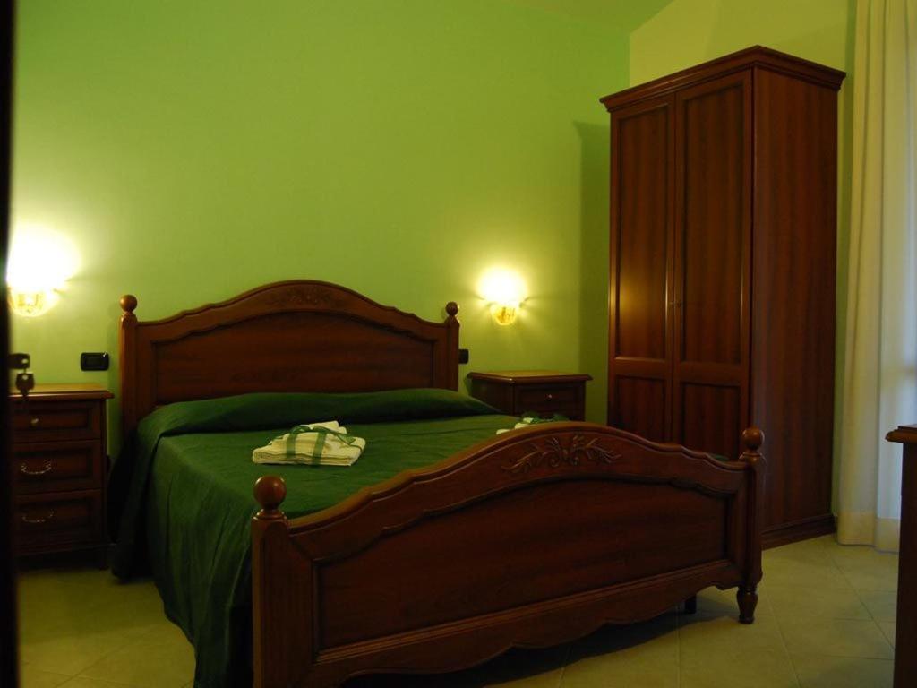 Pinus Rooms Benevento Esterno foto